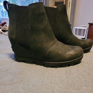 Sorel Wedge boot slip on